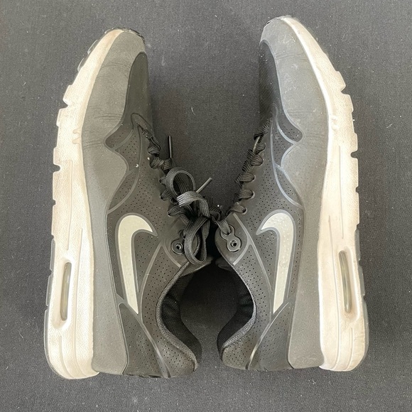 NIKE Women’s AIR MAX 1 ULTRA MOIRE "BLACK SHADOW" size 8.5 - Picture 9 of 10